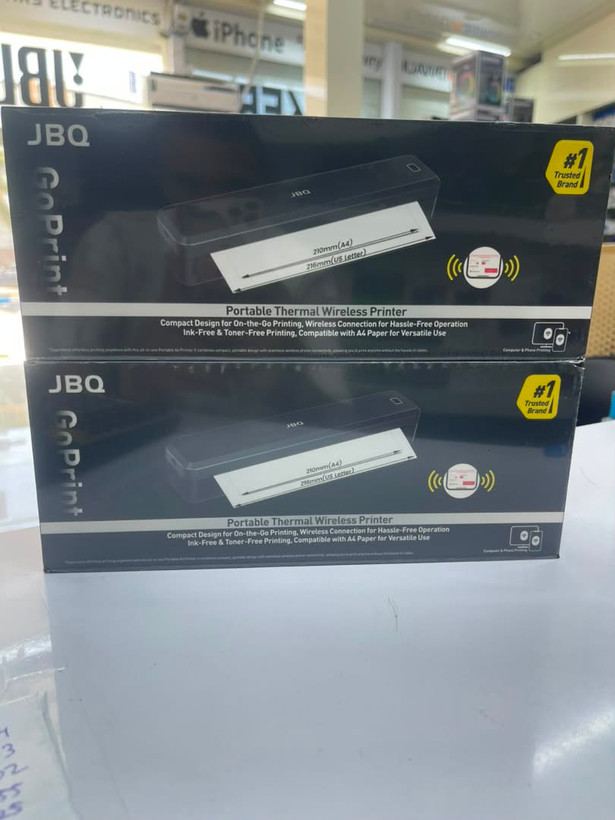 پرینتر حرارتی JBQ GoPrint داخل جعبه اصلی همراه با کابل شارژ و لوازم جانبی